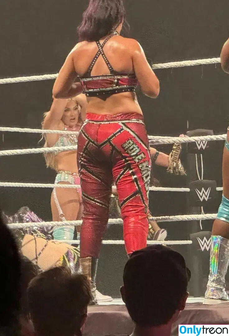 Bayley nude photo #0950 (Pamela Rose Martinez / bayley.r / itsmebayley)