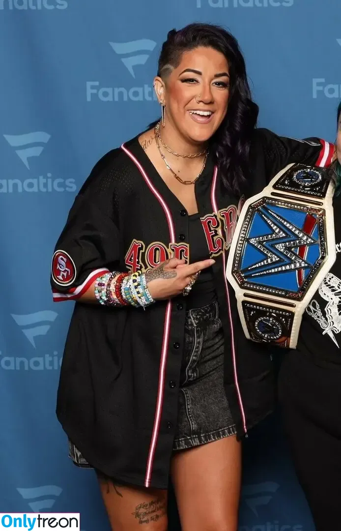 Bayley nude photo #0979 (Pamela Rose Martinez / bayley.r / itsmebayley)