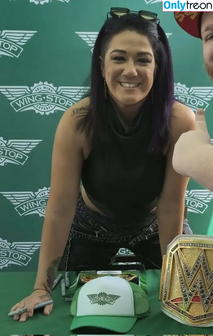 Bayley nude photo #0998 (Pamela Rose Martinez / bayley.r / itsmebayley)