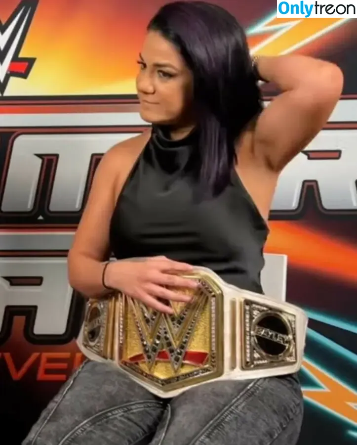 Bayley nude photo #1007 (Pamela Rose Martinez / bayley.r / itsmebayley)