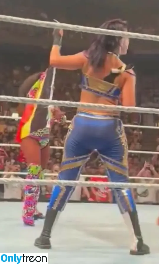 Bayley nude photo #1019 (Pamela Rose Martinez / bayley.r / itsmebayley)