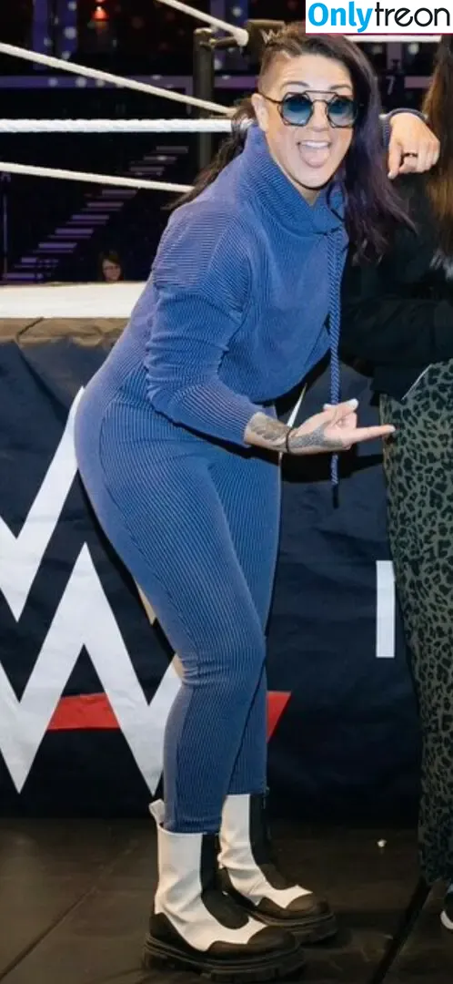 Bayley nude photo #1102 (Pamela Rose Martinez / bayley.r / itsmebayley)