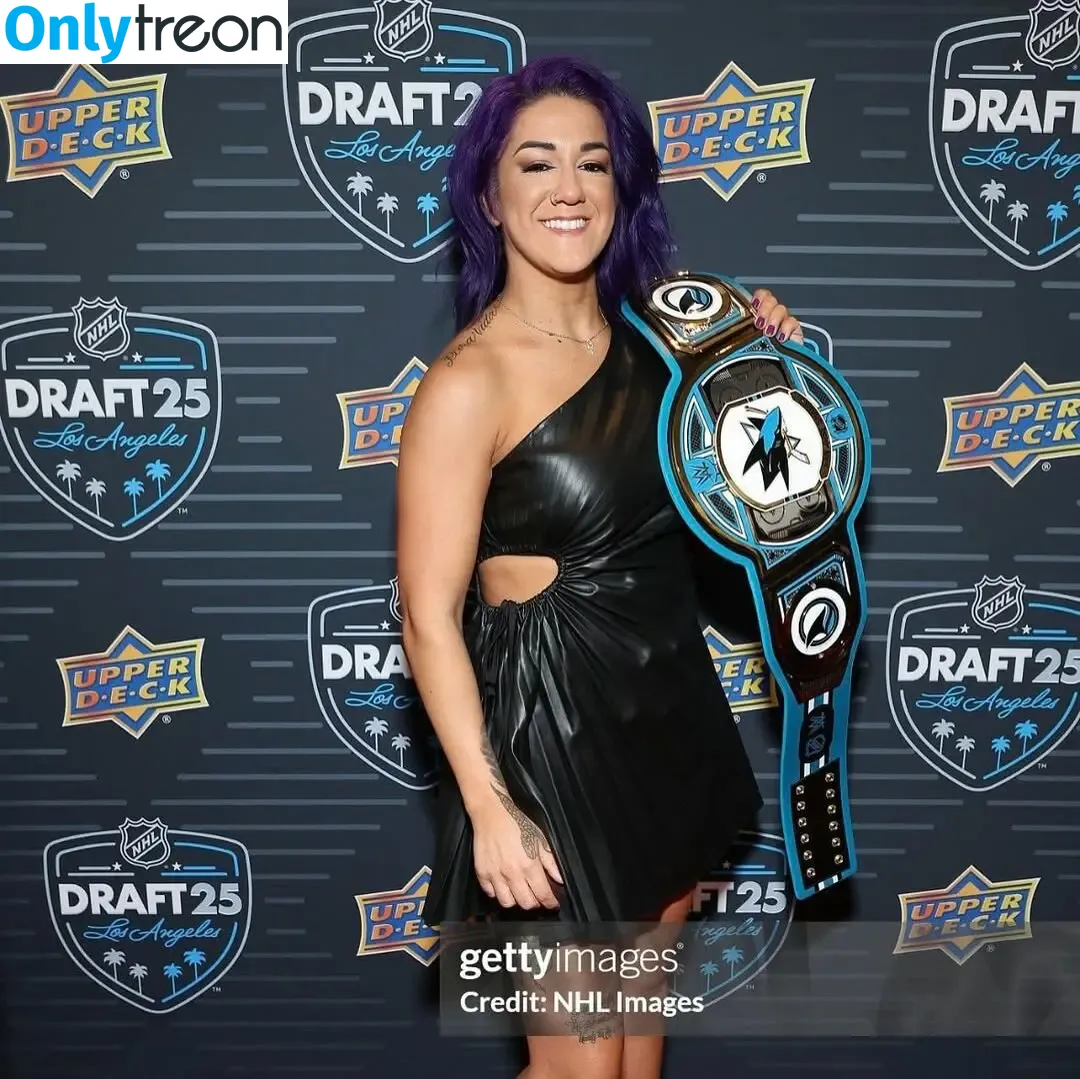 Bayley nude photo #1505 (Pamela Rose Martinez / bayley.r / itsmebayley)