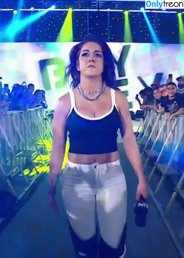Bayley nude photo #1533 (Pamela Rose Martinez / bayley.r / itsmebayley)