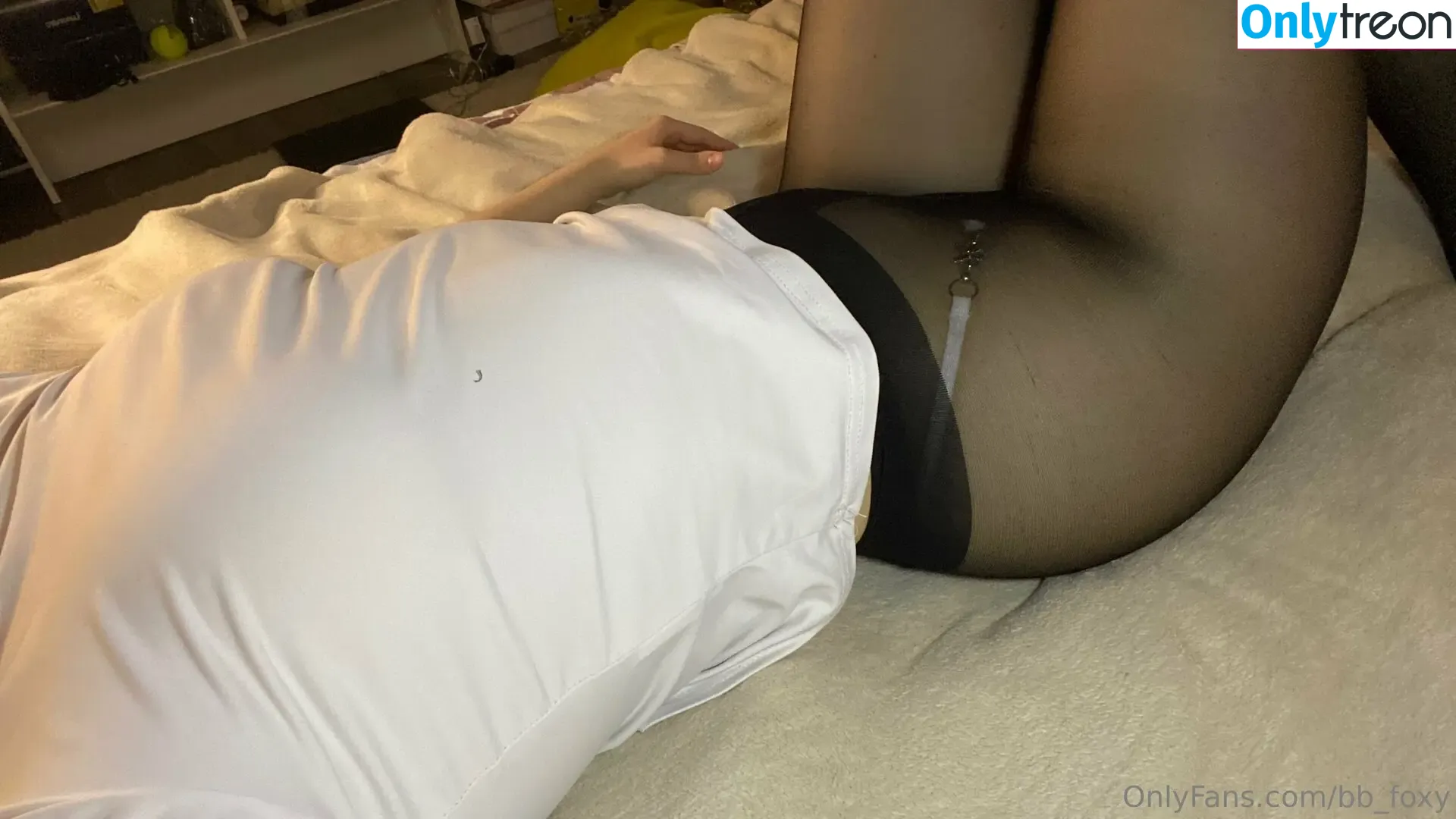 bb_foxy nude photo #0030 (bb_foxy)