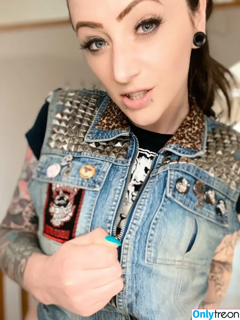 bbanditxo nude photo #0632 (Badlandbandit)