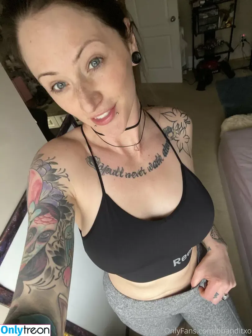 bbanditxo nude photo #1584 (Badlandbandit)