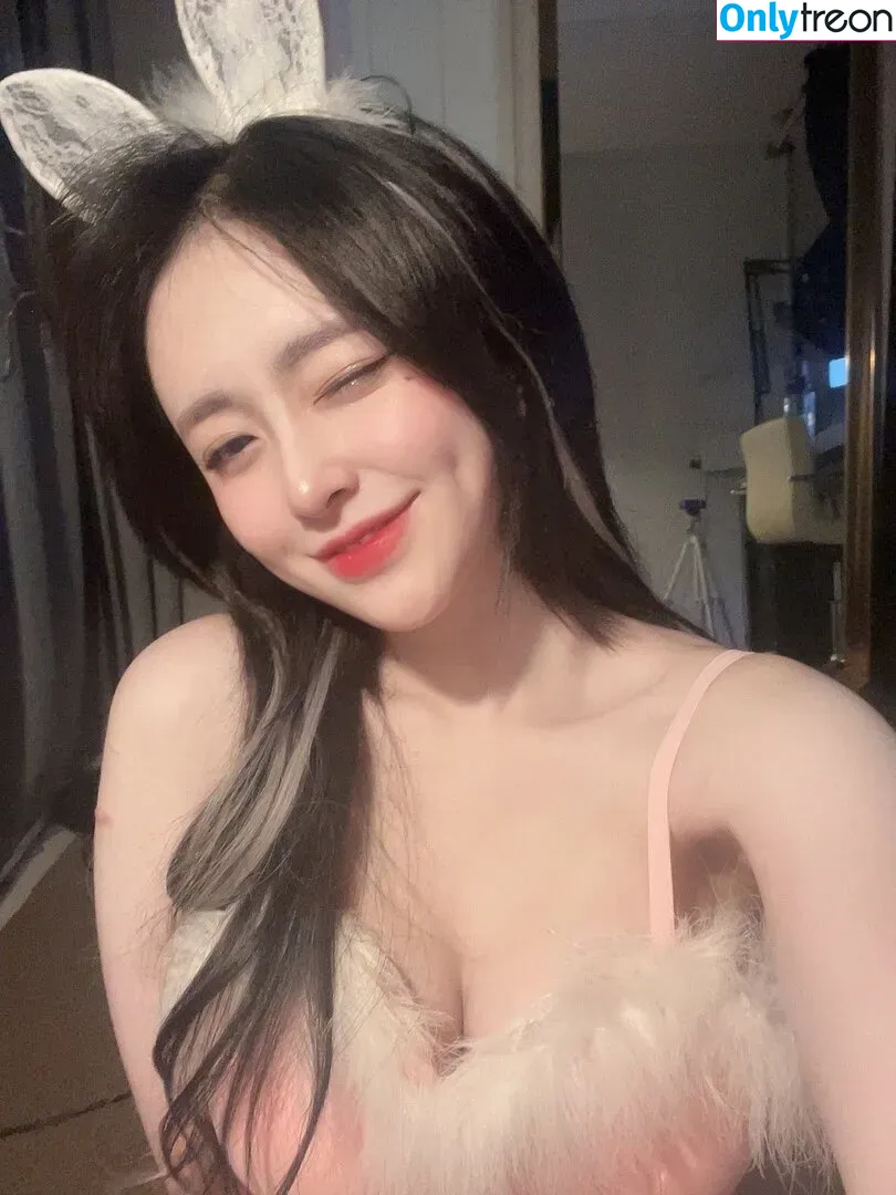 bbang9.2 nude photo #0012 (flower1023 / 김빵귤)