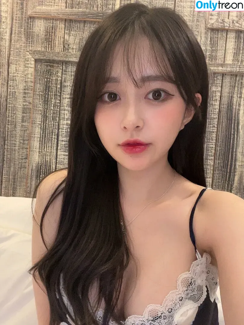 bbang9.2 nude photo #0016 (flower1023 / 김빵귤)