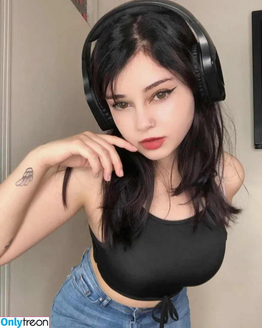 Bbangeluwu nude photo #0002 (Bbangeluwu)