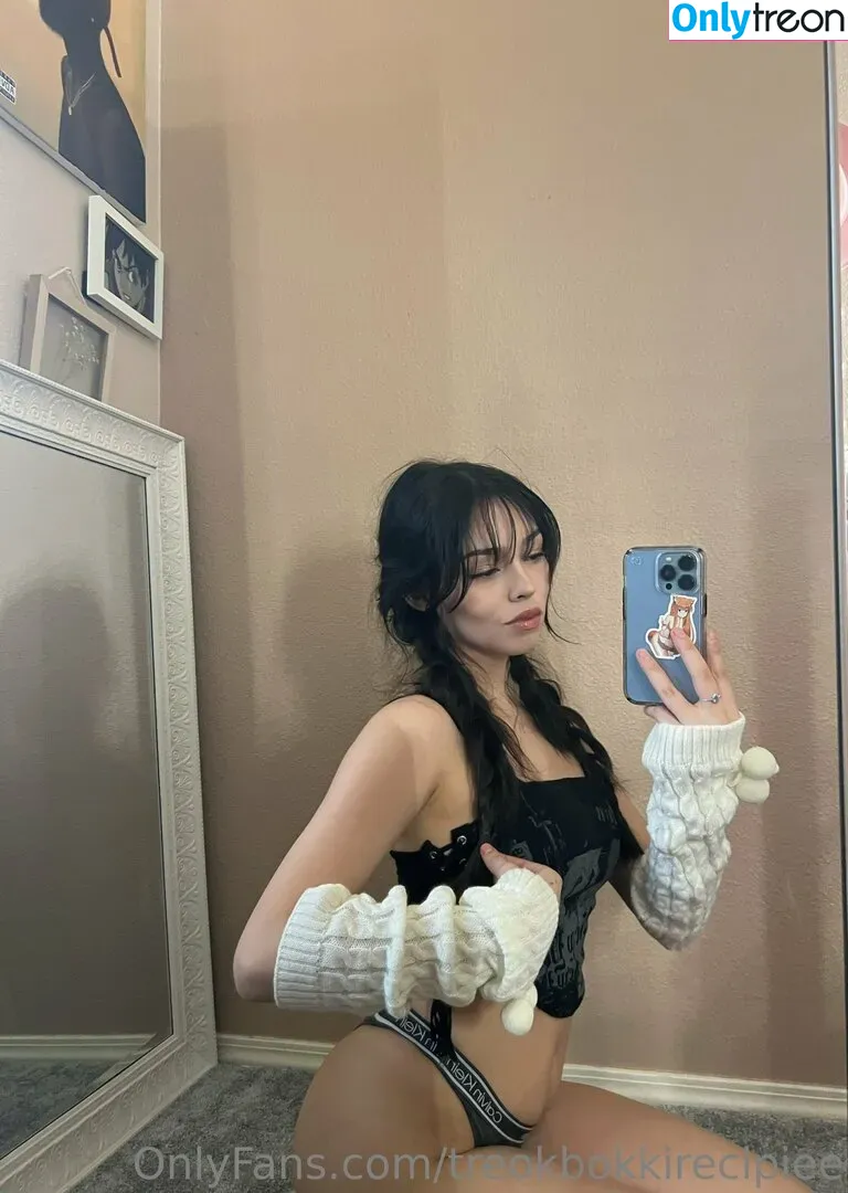 Bbaybeebirkin nude photo #0037 (beevibinn / chocoostrabieee / lilpinkiezzz / riukumabear)