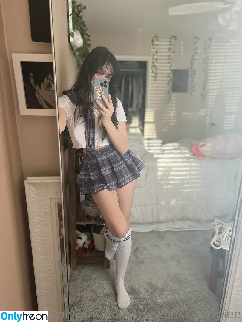 Bbaybeebirkin nude photo #0046 (beevibinn / chocoostrabieee / lilpinkiezzz / riukumabear)