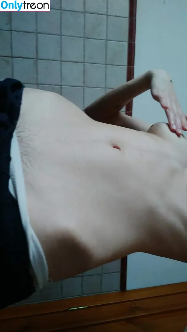 bbflybb1 nude photo #0009 (beatrice.elettra.zeno2)
