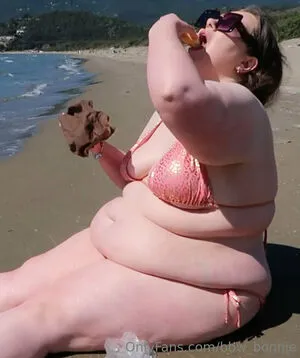 bbw_bonnie / bbwfeedeebonnie nude photo #0031