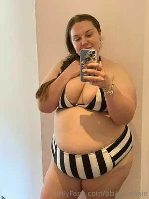 bbw_bonnie / bbwfeedeebonnie nude photo #0105