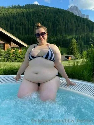 bbw_bonnie / bbwfeedeebonnie nude photo #0110