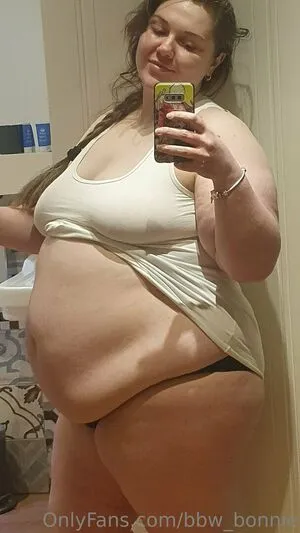 bbw_bonnie / bbwfeedeebonnie nude photo #0146