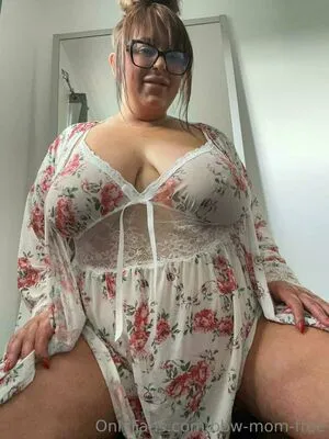 bbw-mom-free / fatmomonabudget nude photo #0064