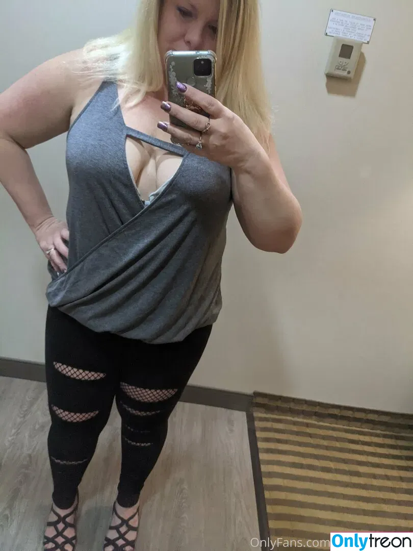 bbwbadnwild nude photo #0034 (_wildstrawberry_)