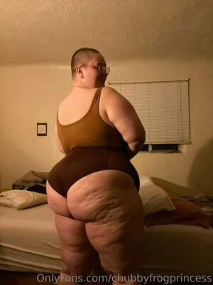 bbwfrogprincess / frogprincesscrafts nude photo #0041