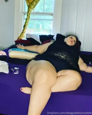 bbwgoddessmaddie / spoiled_goddeess nude photo #0072