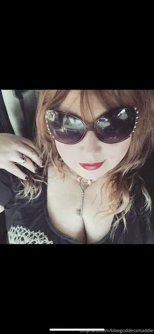 bbwgoddessmaddie / spoiled_goddeess nude photo #0077