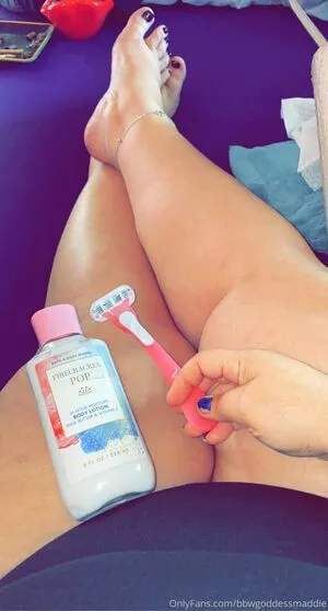 bbwgoddessmaddie / spoiled_goddeess nude photo #0085