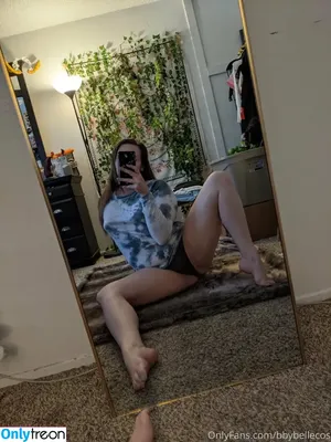  nude photo #0002