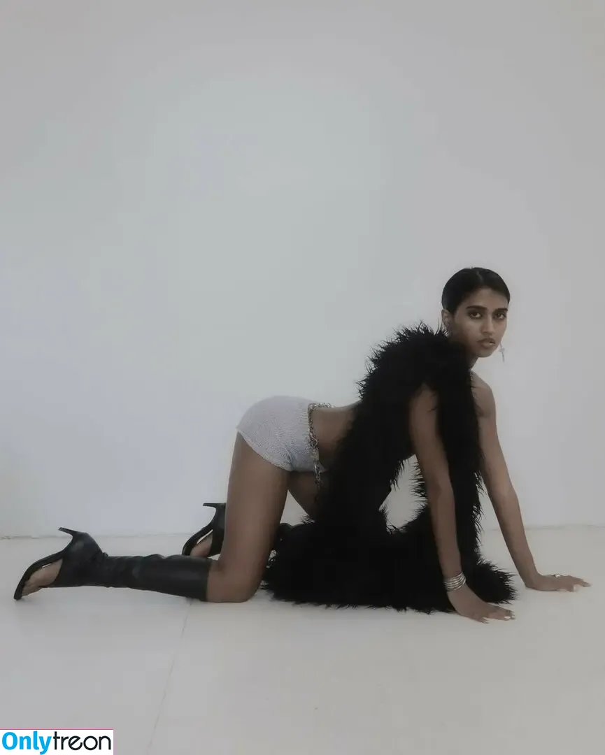 bbyg6rl nude photo #0116 (bbygrll)