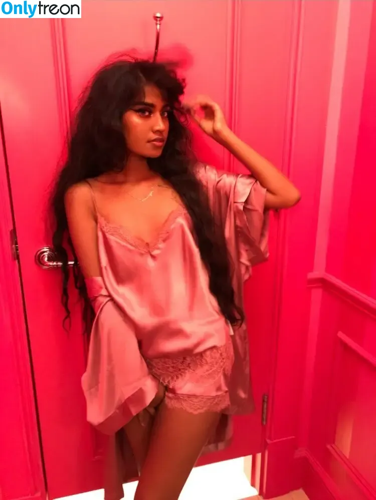 bbyg6rl nude photo #0218 (bbygrll)