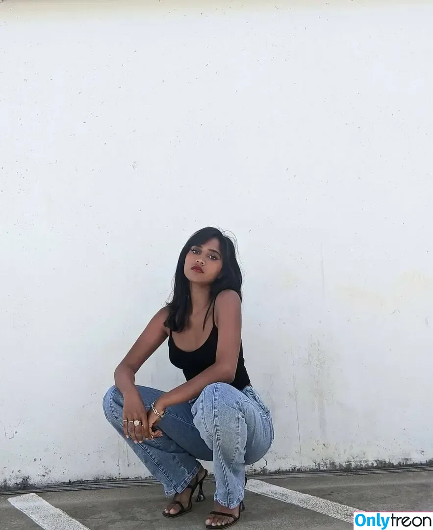 bbyg6rl nude photo #0400 (bbygrll)