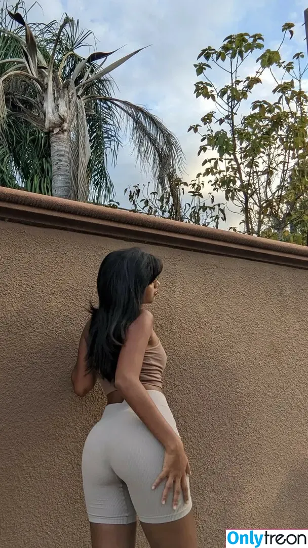 bbyg6rl nude photo #0437 (bbygrll)