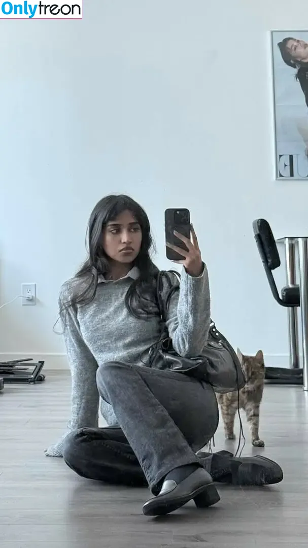 bbyg6rl nude photo #0493 (bbygrll)