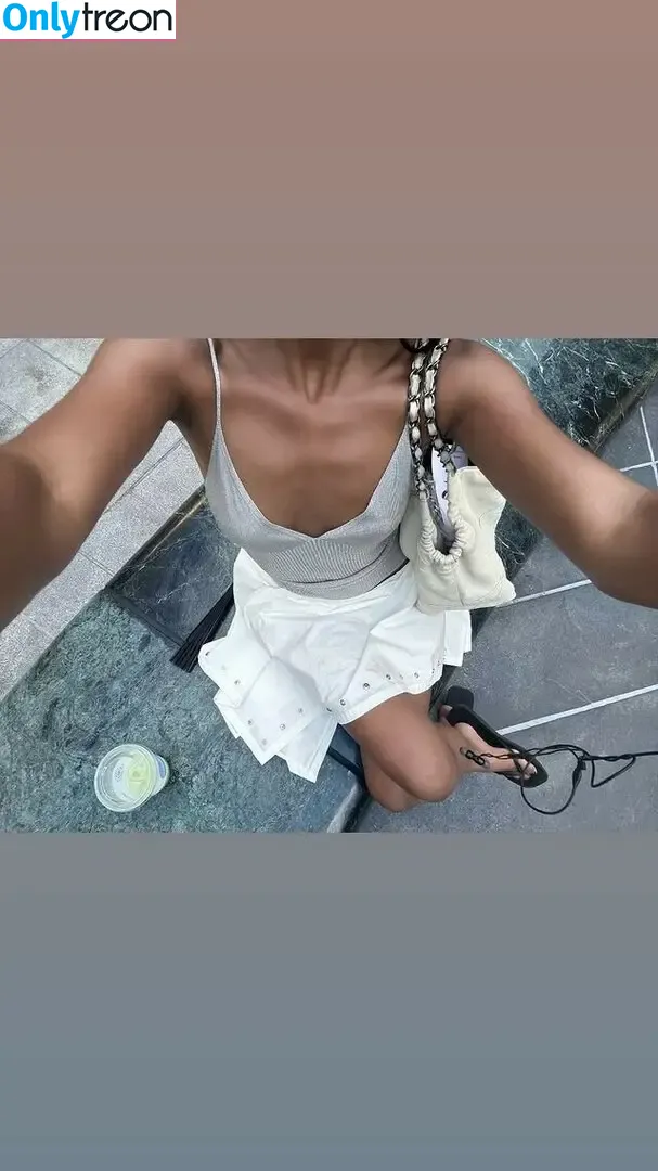 bbyg6rl nude photo #0520 (bbygrll)