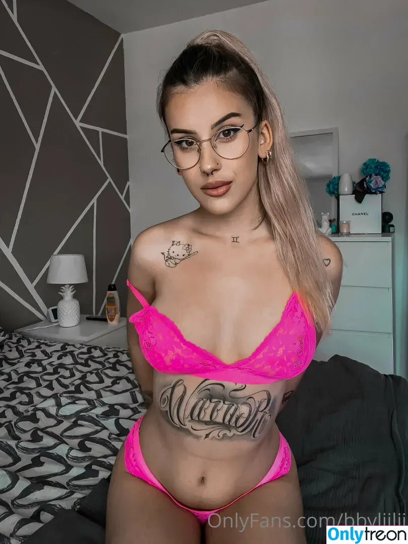 bbyliilii nude photo #0237 (bbyliilii)