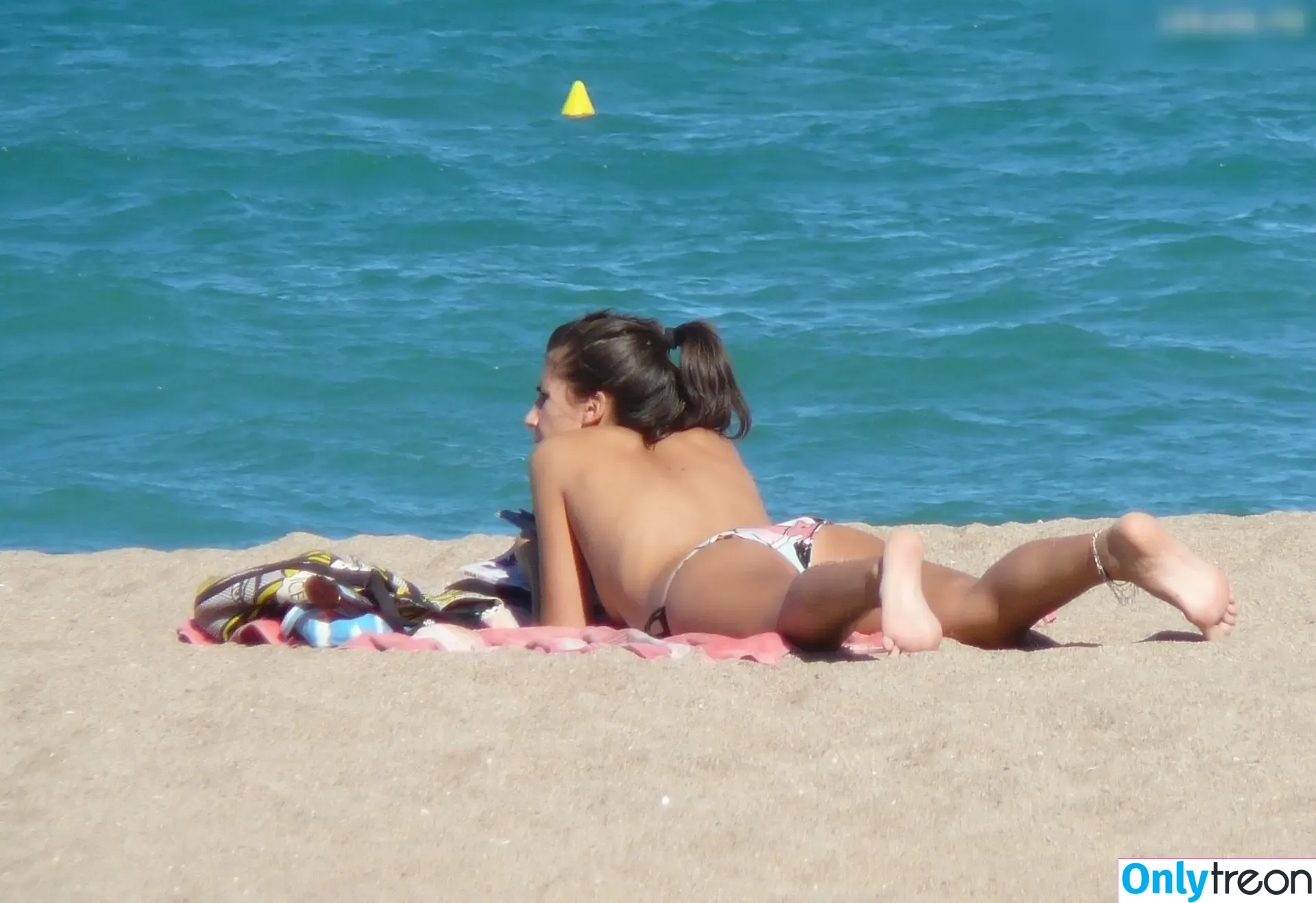 Beach nude photo #0021 (Beach)