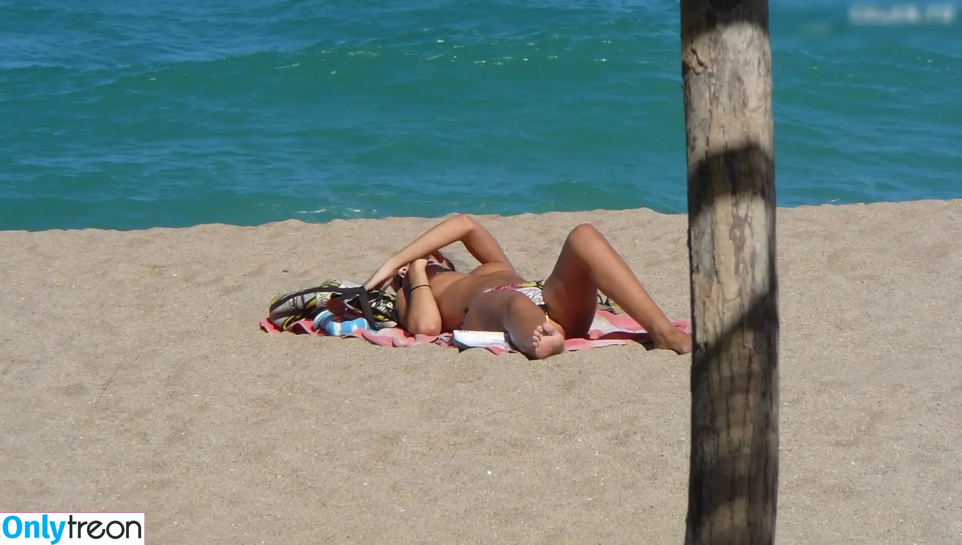 Beach nude photo #0025 (Beach)