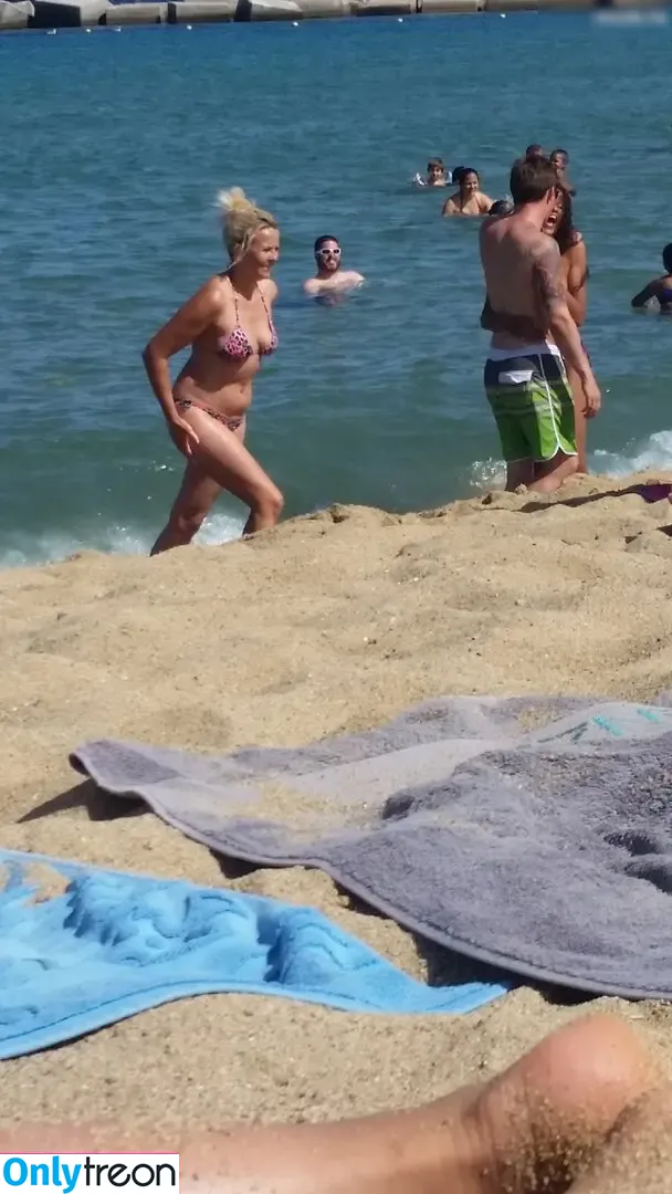 Beach nude photo #0319 (Beach)