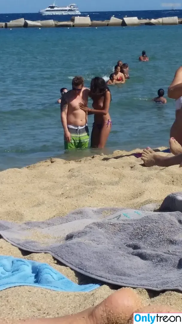 Beach nude photo #0324 (Beach)