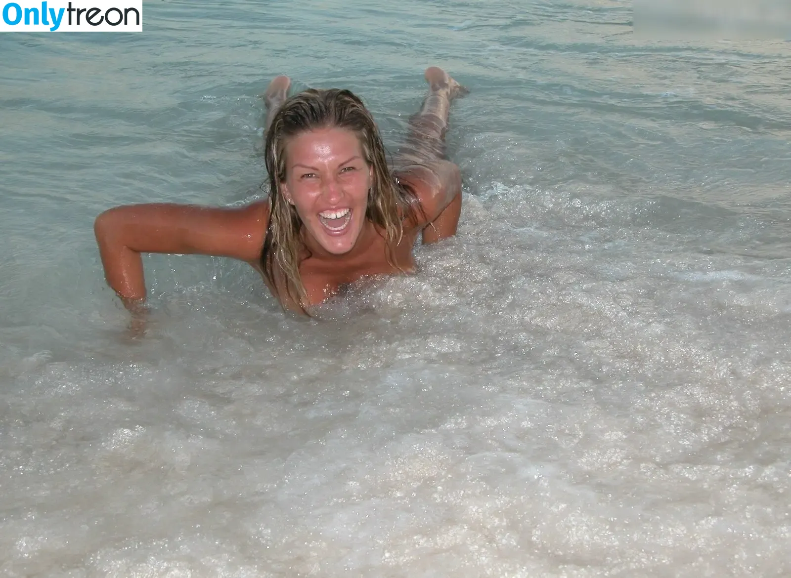 Beach nude photo #1071 (Beach)