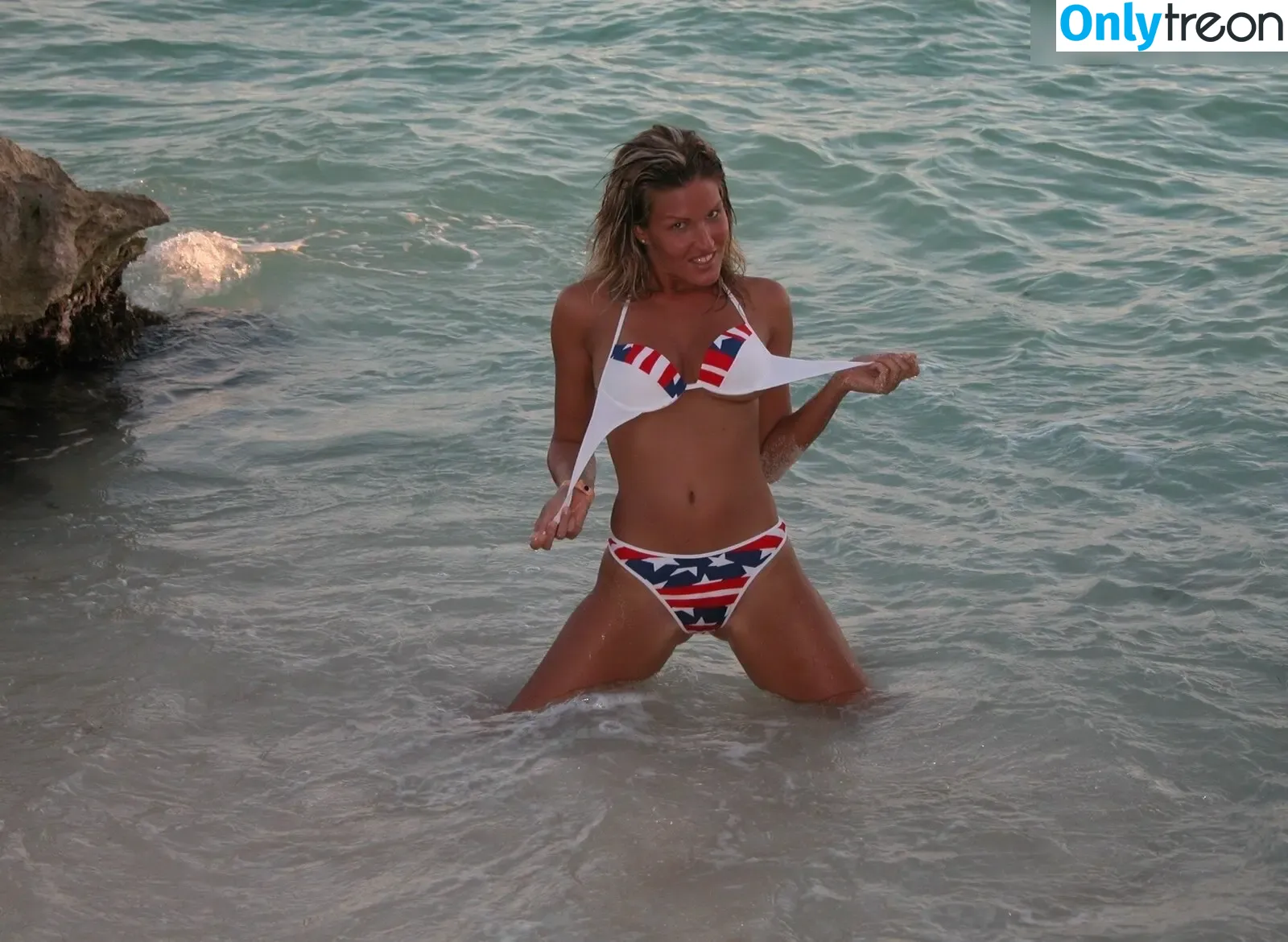 Beach nude photo #1102 (Beach)