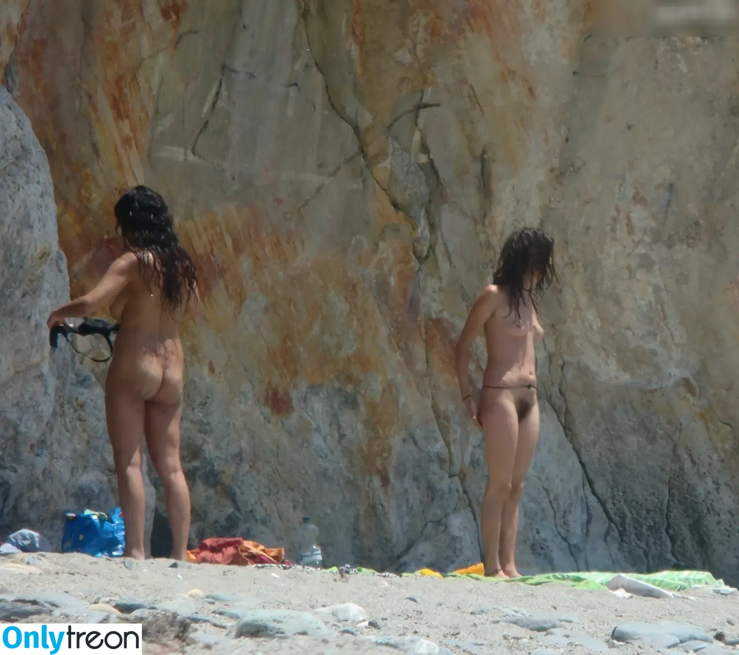 Beach nude photo #1333 (Beach)