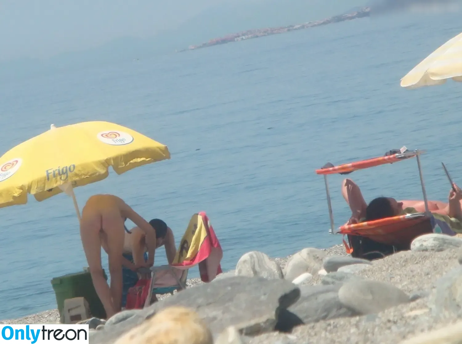 Beach nude photo #1368 (Beach)
