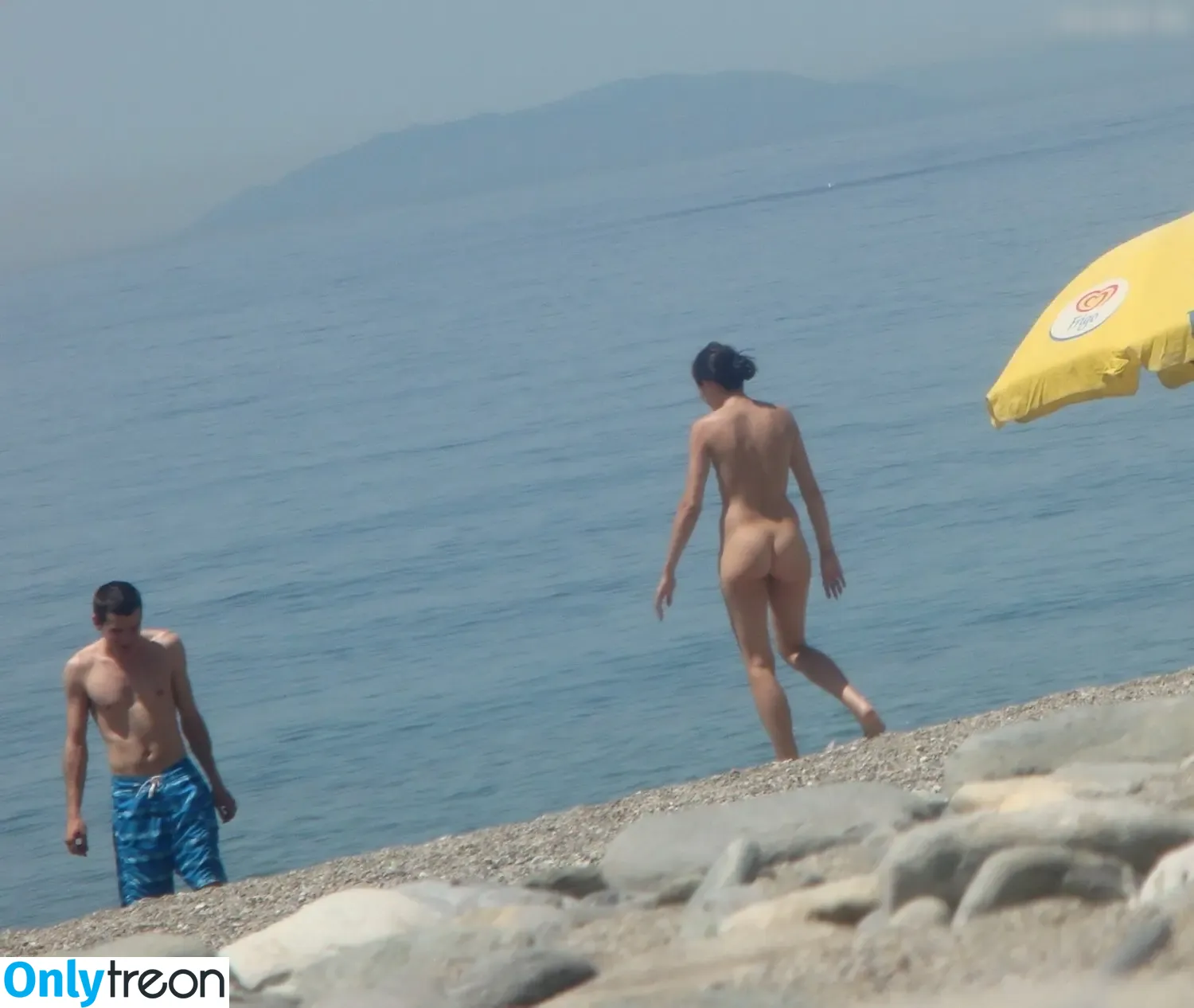 Beach nude photo #1379 (Beach)