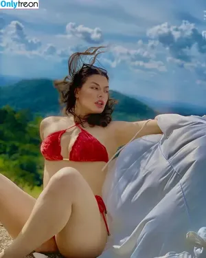 Beatriz Reis / beatrizreisbrasil nude photo #0083