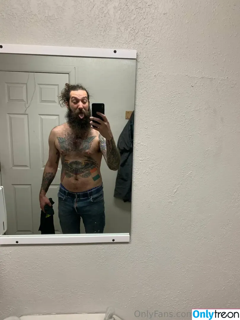 beatskins nude photo #0011 (thebearskinsband)