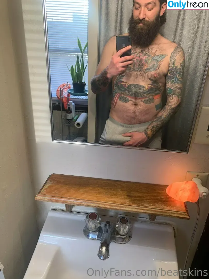 beatskins nude photo #0025 (thebearskinsband)