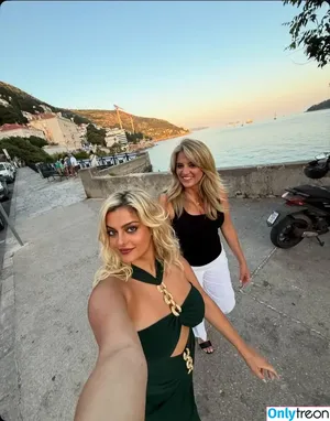 Bebe Rexha / beberexha / skylinevexx nude photo #0937