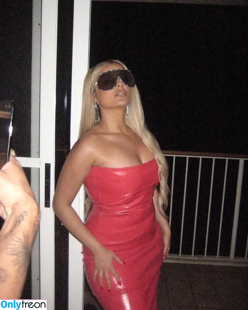 Bebe Rexha nude photo #0014 (beberexha / skylinevexx)