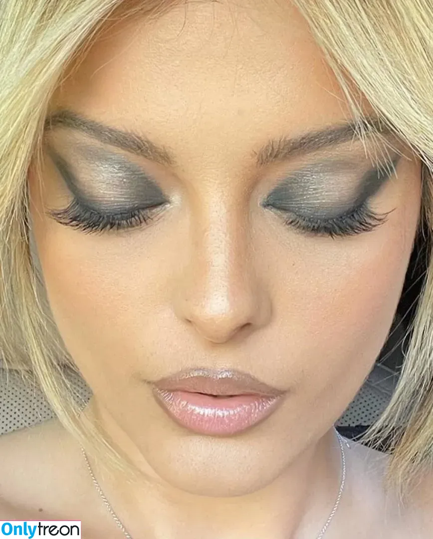 Bebe Rexha nude photo #0028 (beberexha / skylinevexx)